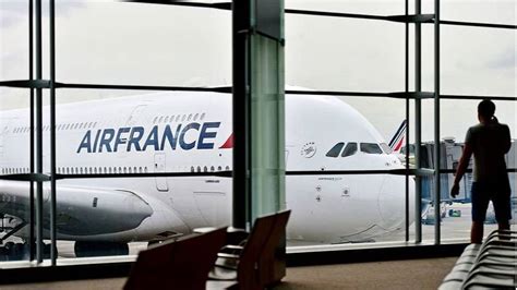 Fransa’da 6 havalimanı, “saldırı tehditleri nedeniyle” tahliye edildi